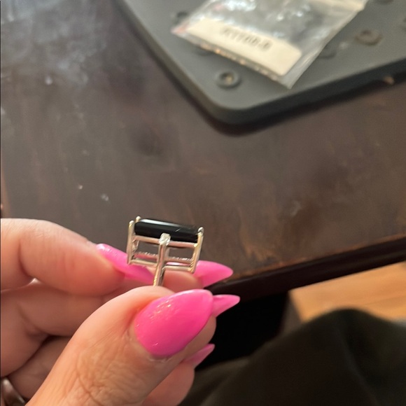 Genuine Onyx and .925 Sterling Silver Ring - Picture 3 of 6